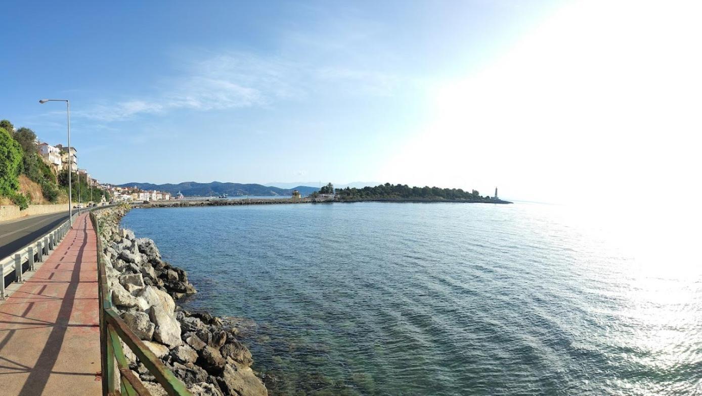 Simply Meraki Gytheian Apt With Panoramic Sea View ยีธิโอ ภายนอก รูปภาพ